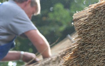 professional Ochtermuthill thatchers